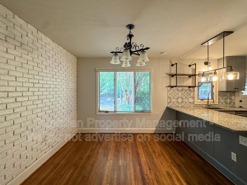 Charming 2 Bed 1.5 Bath Home in Haymount property image