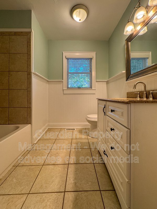 Charming 2 Bed 1.5 Bath Home in Haymount property image
