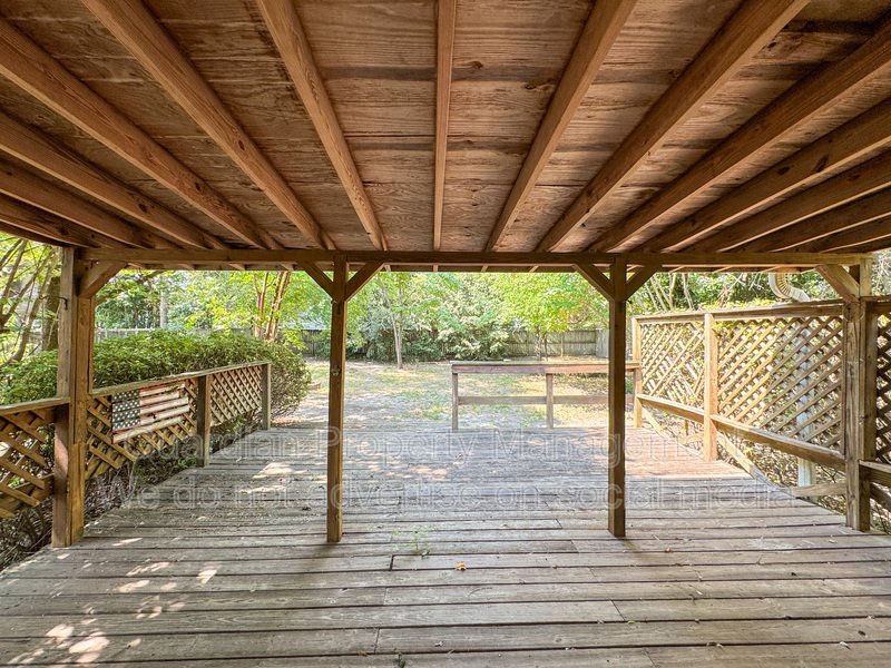 Charming 2 Bed 1.5 Bath Home in Haymount property image