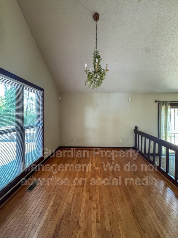 Cute 3 Bed 1.5 Bath Home Near Fort Bragg property image