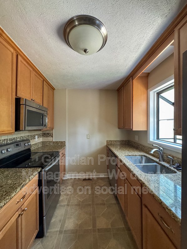 Cute 3 Bed 1.5 Bath Home Near Fort Bragg property image