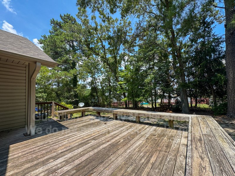 Cute 3 Bed 1.5 Bath Home Near Fort Bragg property image