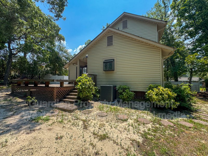 Cute 3 Bed 1.5 Bath Home Near Fort Bragg property image