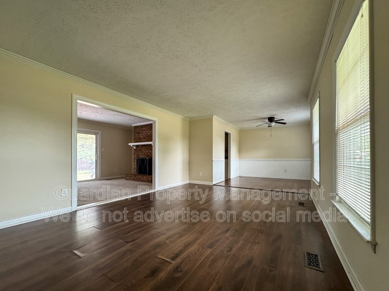 Charming 3 Bed 2 Bath Home Conveniently Located in Fayetteville property image