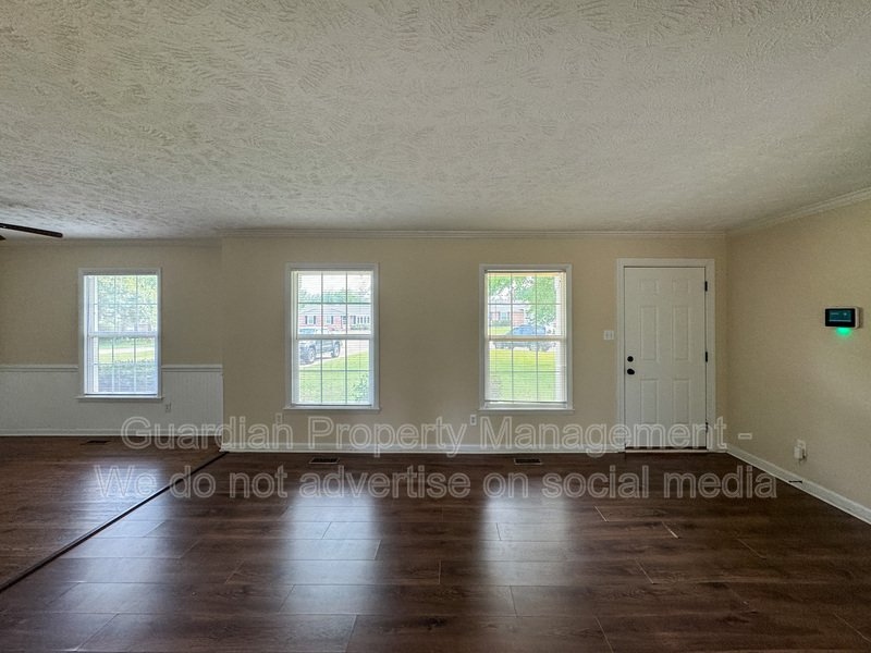 Charming 3 Bed 2 Bath Home Conveniently Located in Fayetteville property image