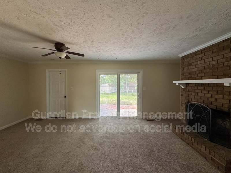Charming 3 Bed 2 Bath Home Conveniently Located in Fayetteville property image