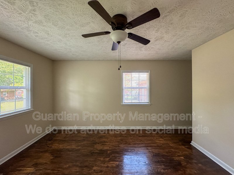 Charming 3 Bed 2 Bath Home Conveniently Located in Fayetteville property image