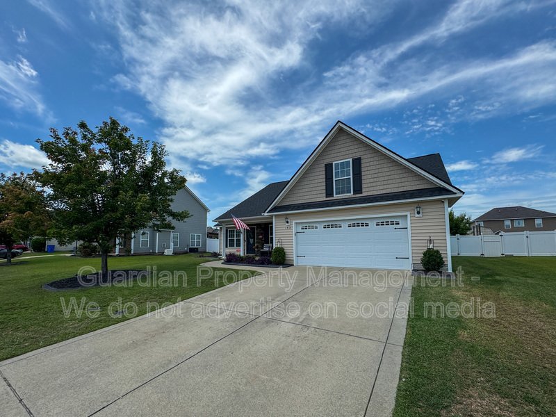 Beautiful 4 Bed 2 Bath Westgate Home with Community Amenities property image