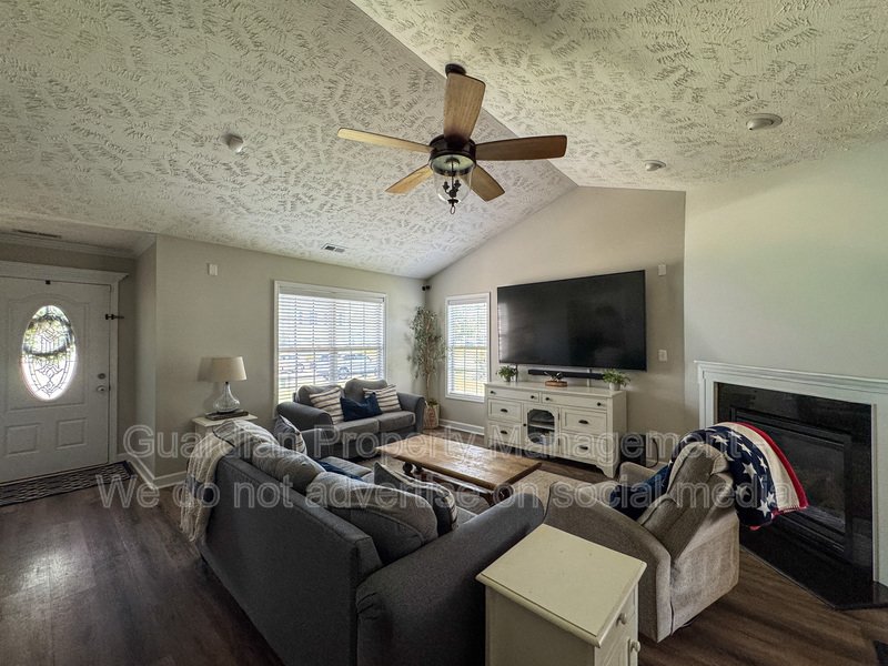 Beautiful 4 Bed 2 Bath Westgate Home with Community Amenities property image