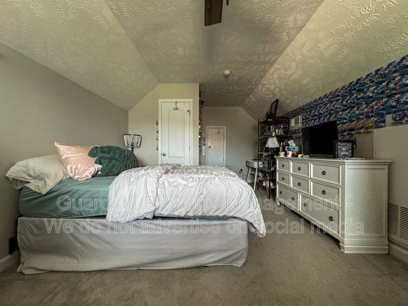 Beautiful 4 Bed 2 Bath Westgate Home with Community Amenities property image