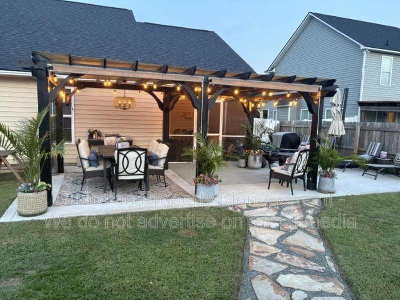 Beautiful 4 Bed 2 Bath Westgate Home with Community Amenities property image