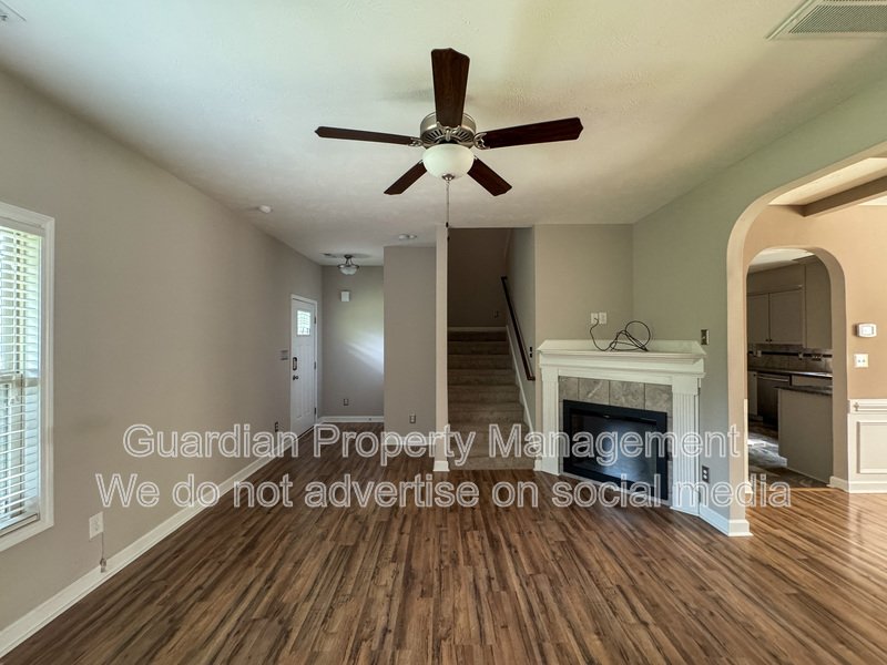 Stunning 4 Bed 2.5 Bath Raeford Home on Cul-de-sac property image
