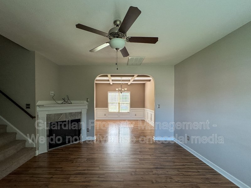 Stunning 4 Bed 2.5 Bath Raeford Home on Cul-de-sac property image