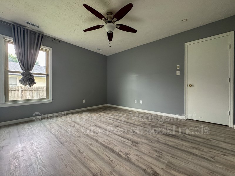 Charming 3 Bed 2 Bath Home with Fenced Yard property image