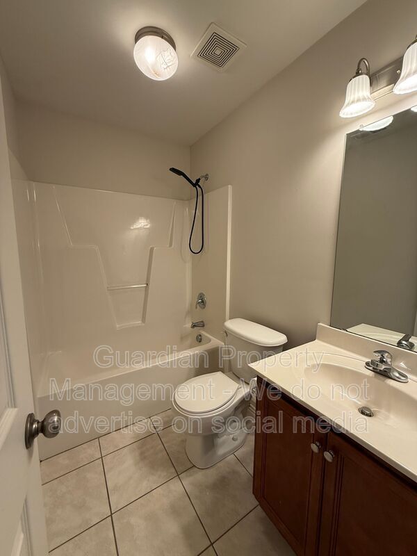 Cute 3 Bed 2.5 Bath Home with Bonus Room property image