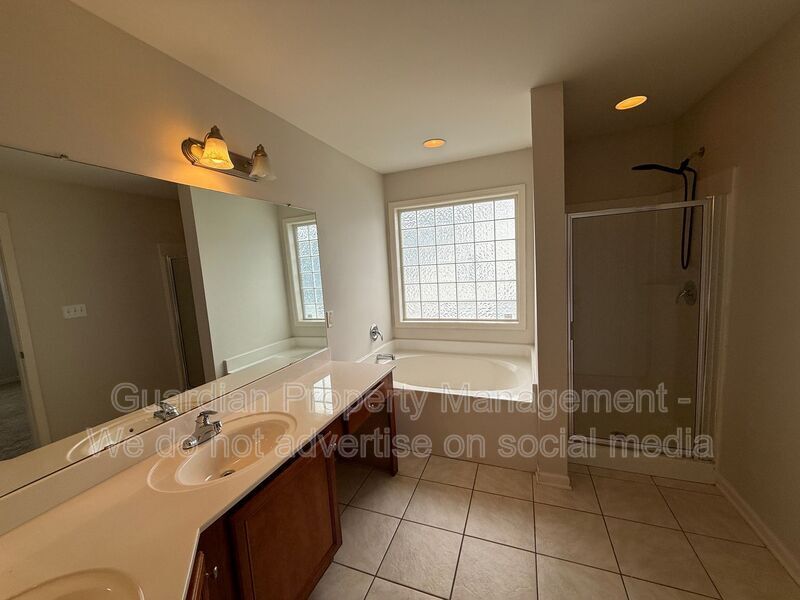 Cute 3 Bed 2.5 Bath Home with Bonus Room property image