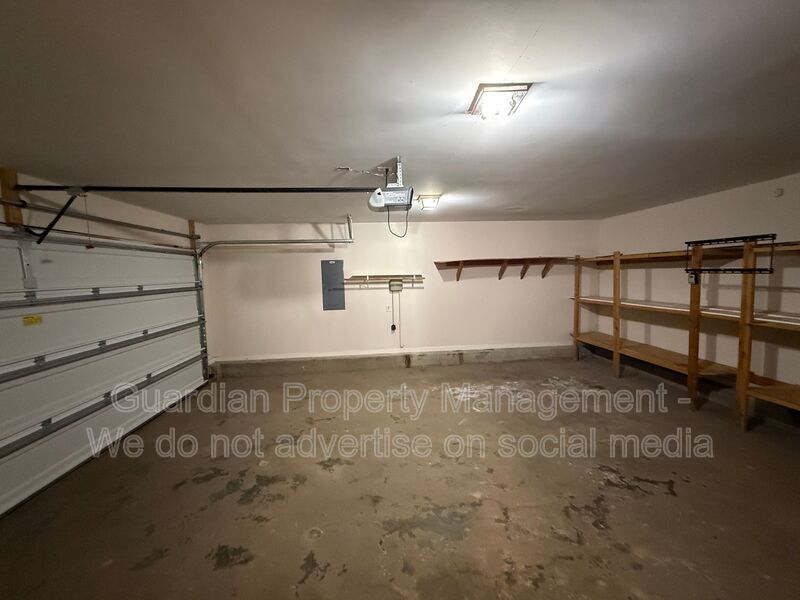 Cute 3 Bed 2.5 Bath Home with Bonus Room property image