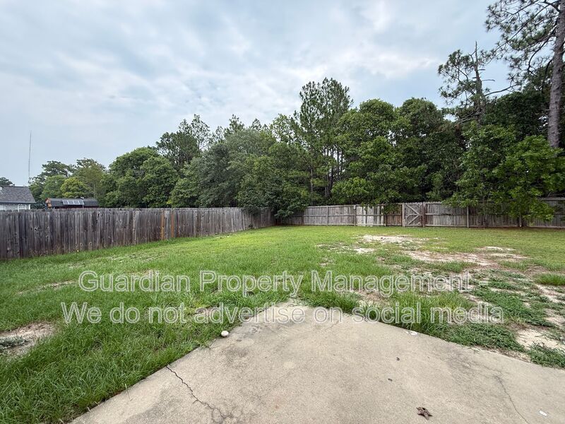 Cute 3 Bed 2.5 Bath Home with Bonus Room property image