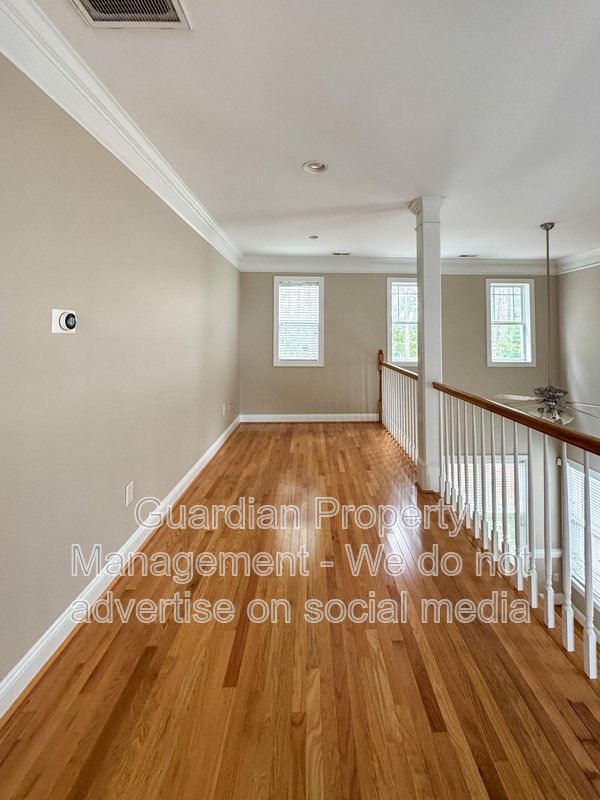 5 Bedroom Home in a Gated Golf Course Community property image