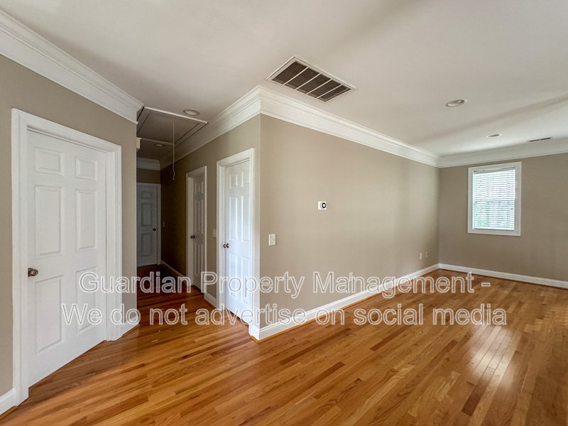 5 Bedroom Home in a Gated Golf Course Community property image