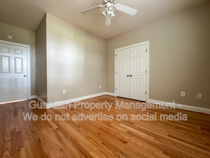 5 Bedroom Home in a Gated Golf Course Community property image