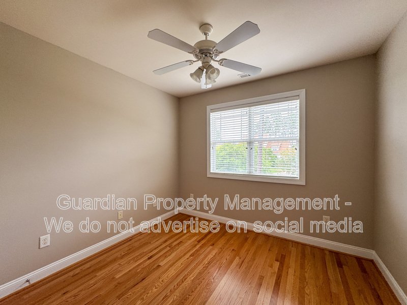 5 Bedroom Home in a Gated Golf Course Community property image