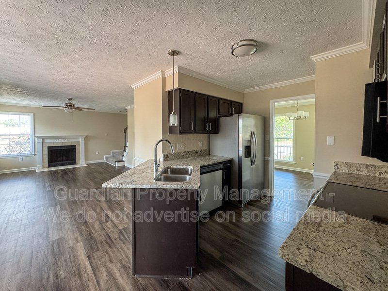 Charming 3 Bed 2.5 Bath Hope Mills Home property image