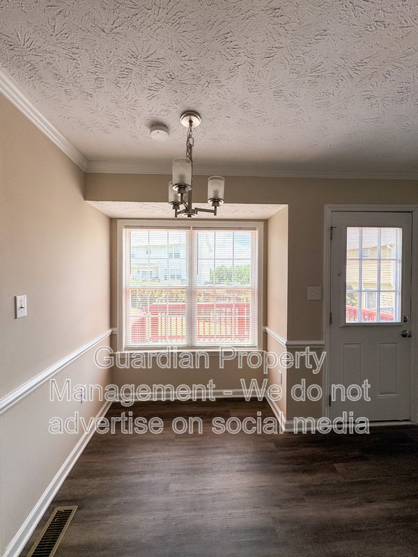 Charming 3 Bed 2.5 Bath Hope Mills Home property image