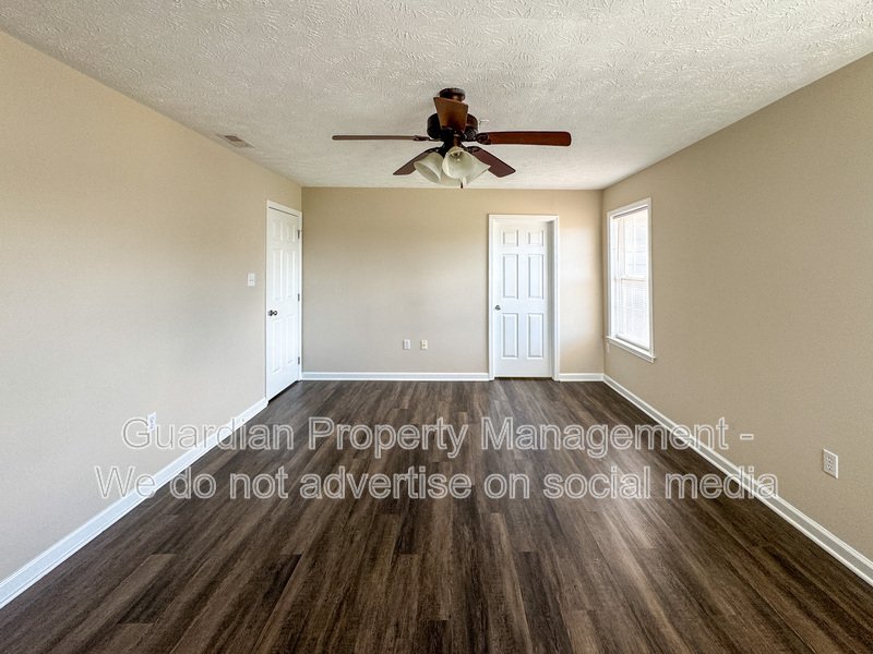 Charming 3 Bed 2.5 Bath Hope Mills Home property image