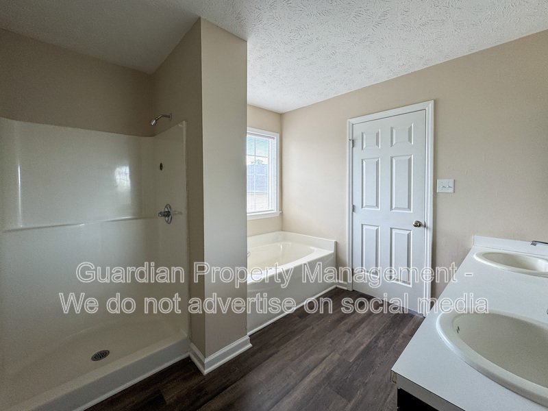 Charming 3 Bed 2.5 Bath Hope Mills Home property image