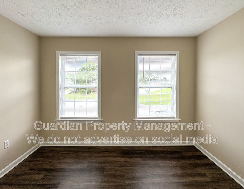 Charming 3 Bed 2.5 Bath Hope Mills Home property image