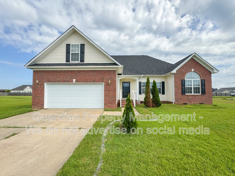 4 Bed 2 Bath Home in Raeford property image