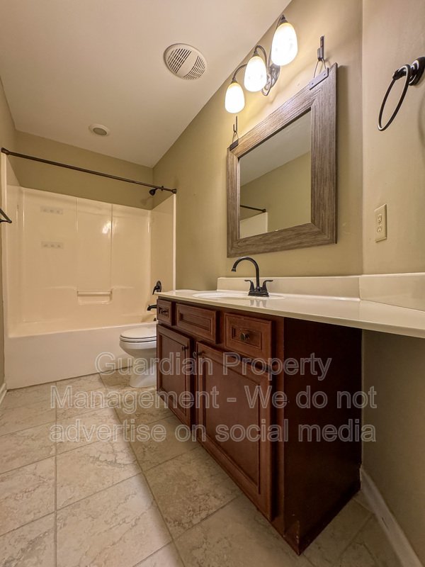 Spacious 4 Bed 2.5 Bath Home in Jack Britt School District property image