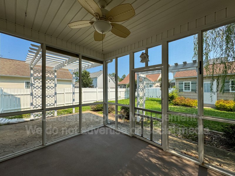 Spacious 4 Bed 2.5 Bath Home in Jack Britt School District property image