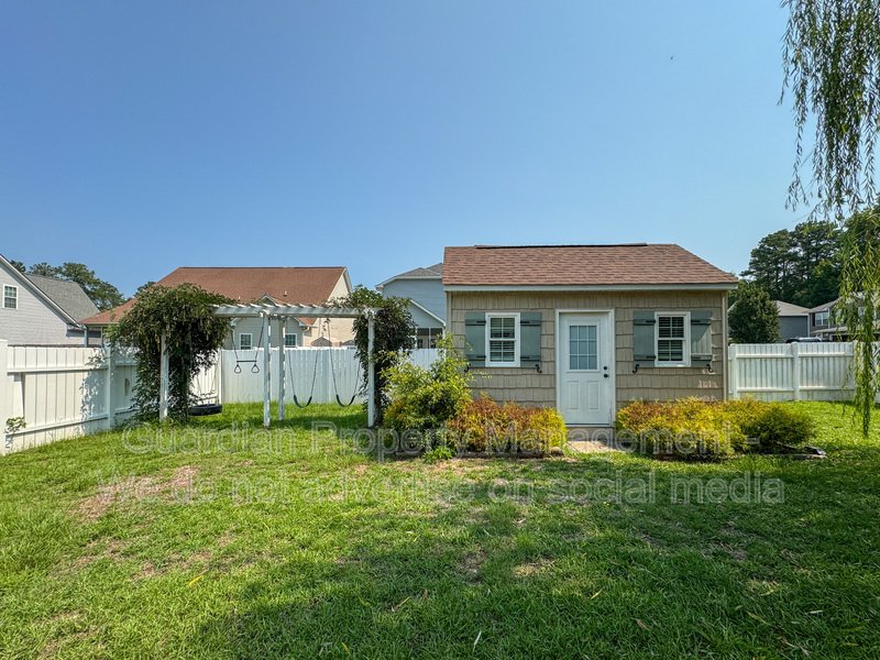 Spacious 4 Bed 2.5 Bath Home in Jack Britt School District property image