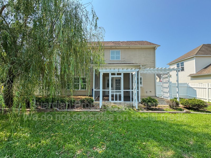 Spacious 4 Bed 2.5 Bath Home in Jack Britt School District property image