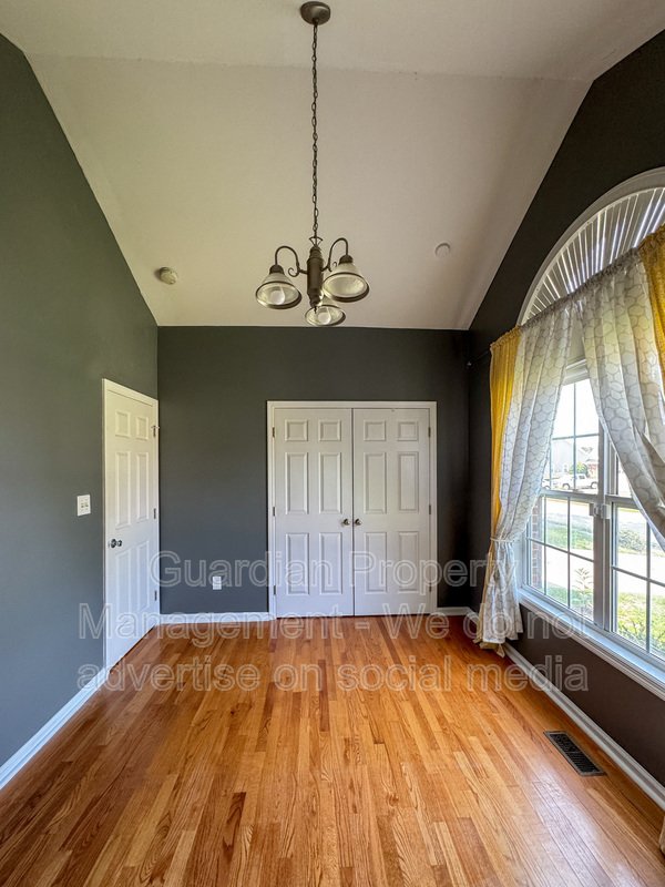 4 Bed 3 Bath Home Plus Bonus Room with Community Pool Access property image