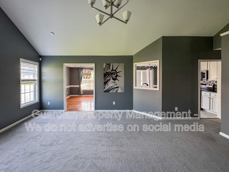 4 Bed 3 Bath Home Plus Bonus Room with Community Pool Access property image