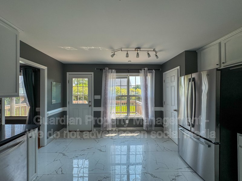 4 Bed 3 Bath Home Plus Bonus Room with Community Pool Access property image