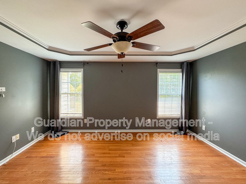 4 Bed 3 Bath Home Plus Bonus Room with Community Pool Access property image