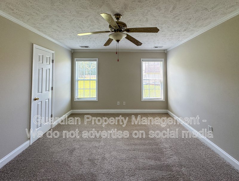 3 Bed 2 Bath Home Plus Bonus Room property image
