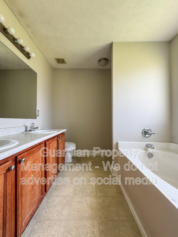 3 Bed 2 Bath Home Plus Bonus Room property image