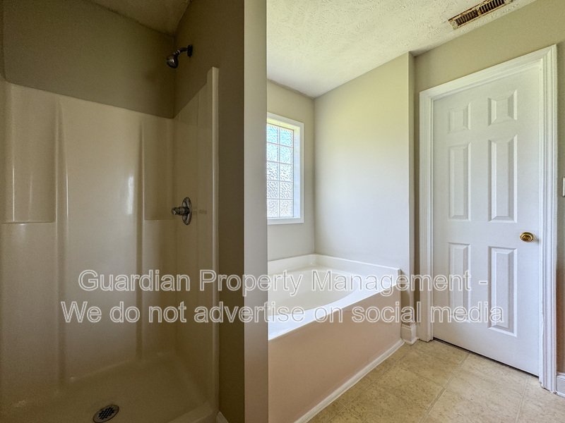 3 Bed 2 Bath Home Plus Bonus Room property image