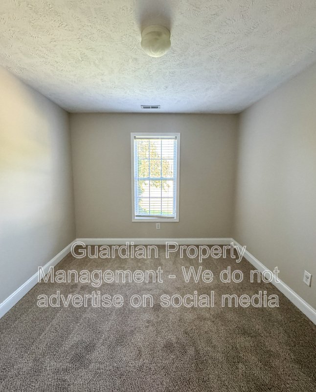 3 Bed 2 Bath Home Plus Bonus Room property image