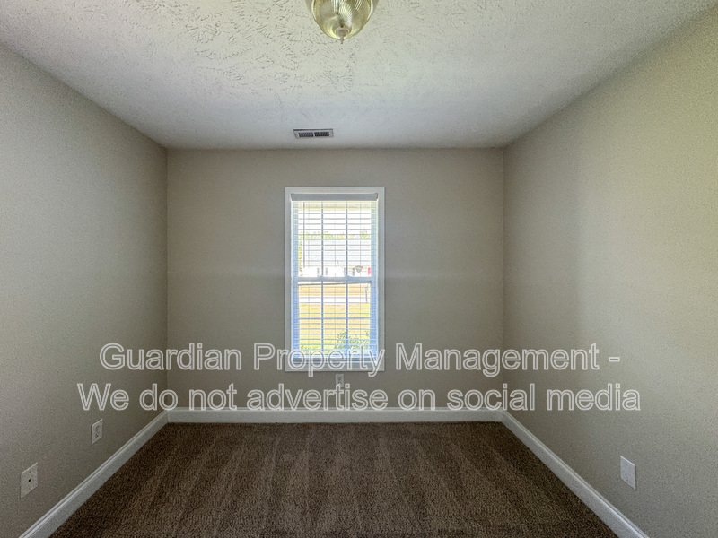 3 Bed 2 Bath Home Plus Bonus Room property image
