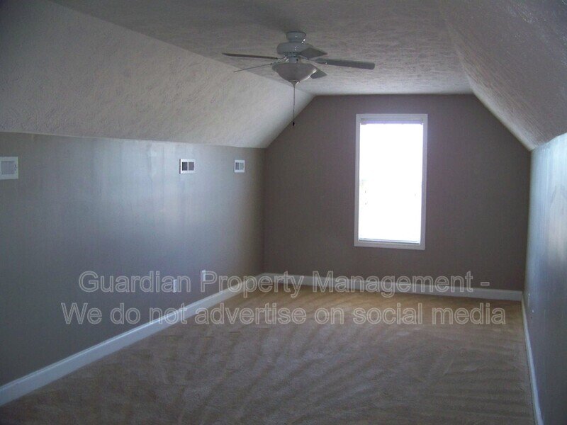3 Bed 2 Bath Home Plus Bonus Room property image