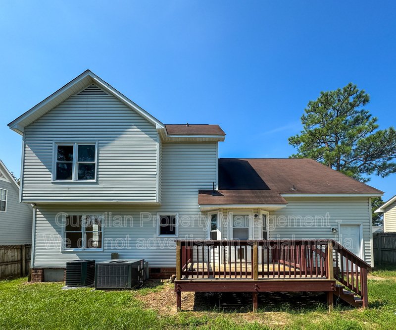 4 Bed 2.5 Bath Home in Hope Mills property image