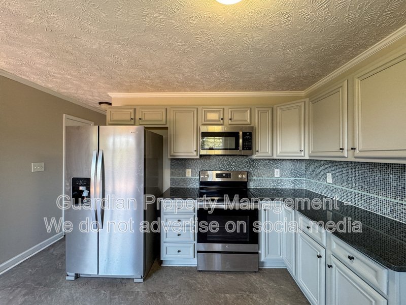 4 Bed 2.5 Bath Home in Yorkshire Plantation property image