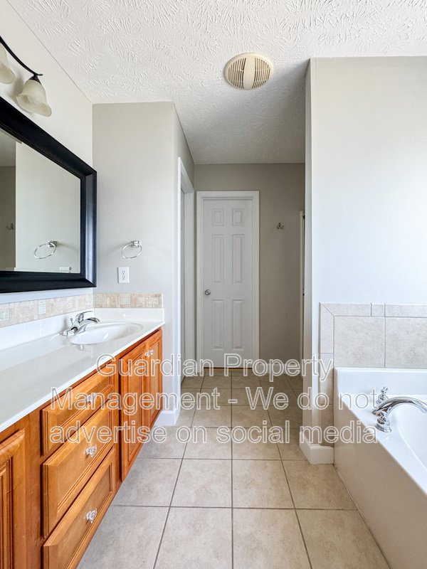 4 Bed 2.5 Bath Home in Yorkshire Plantation property image