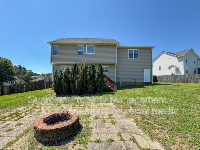 4 Bed 2.5 Bath Home in Yorkshire Plantation property image